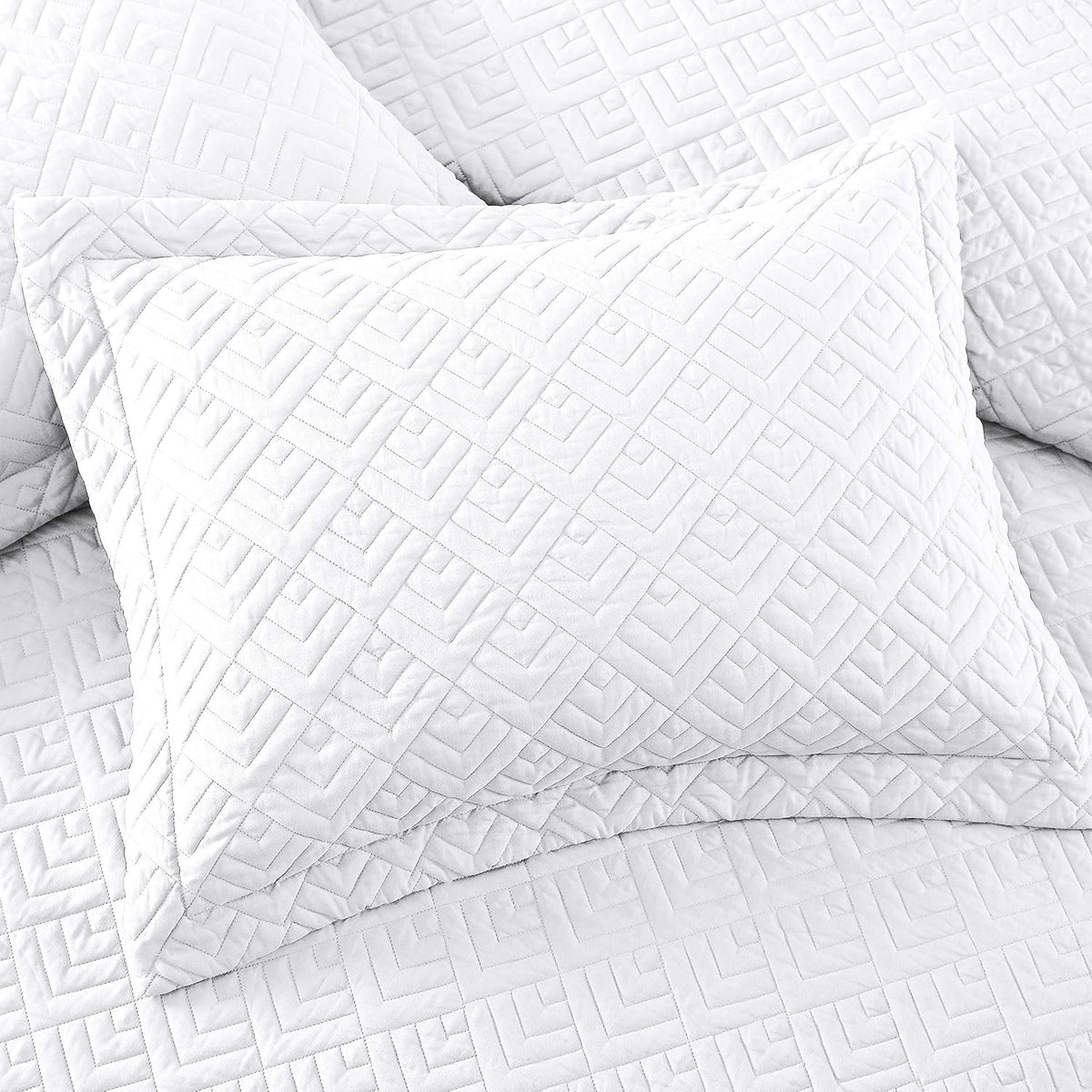 Quilt Set Queen Size Summer Squares Pattern White Bedspread
